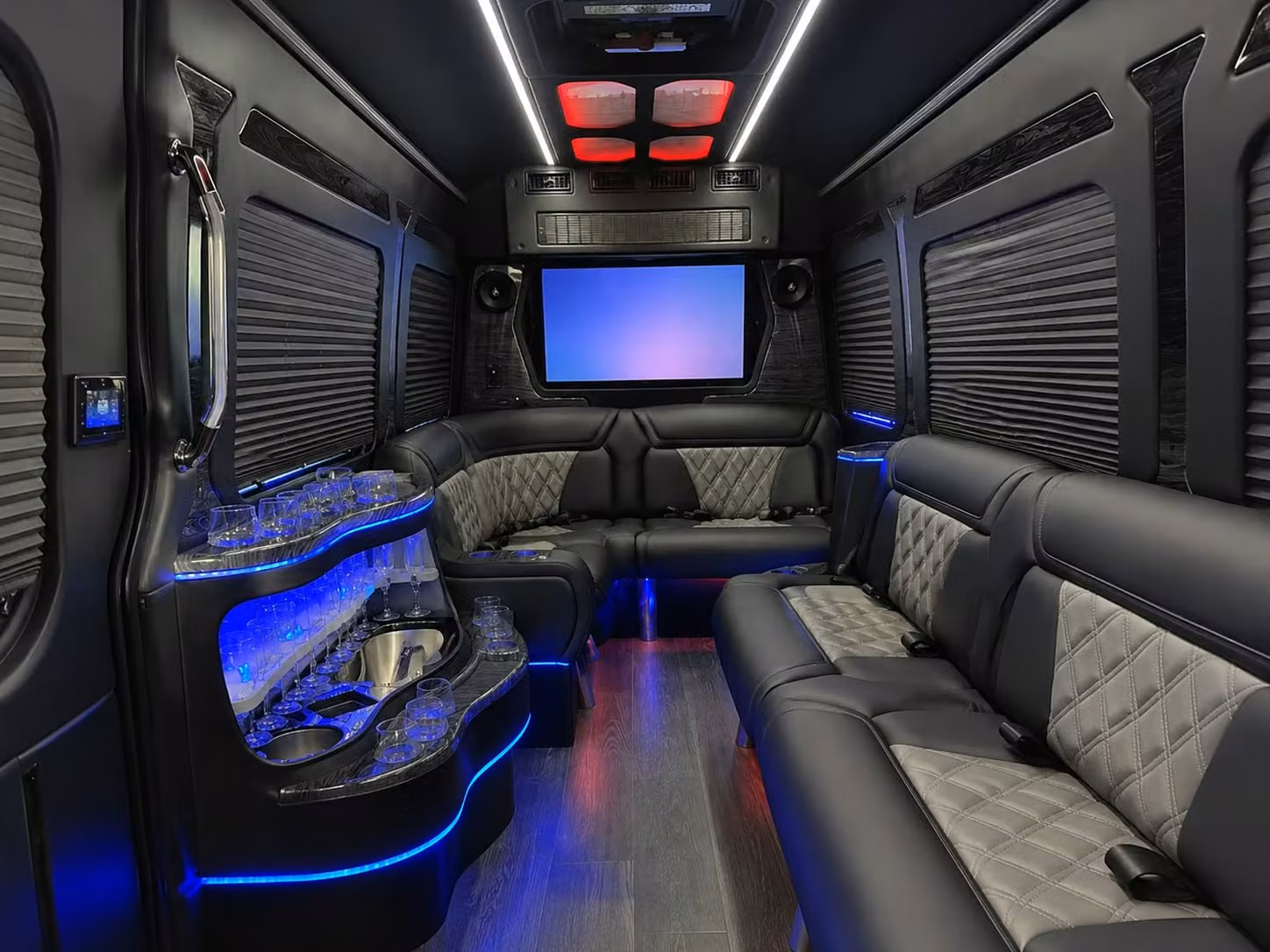 airport transfer shuttle buses for alexandria executive groups