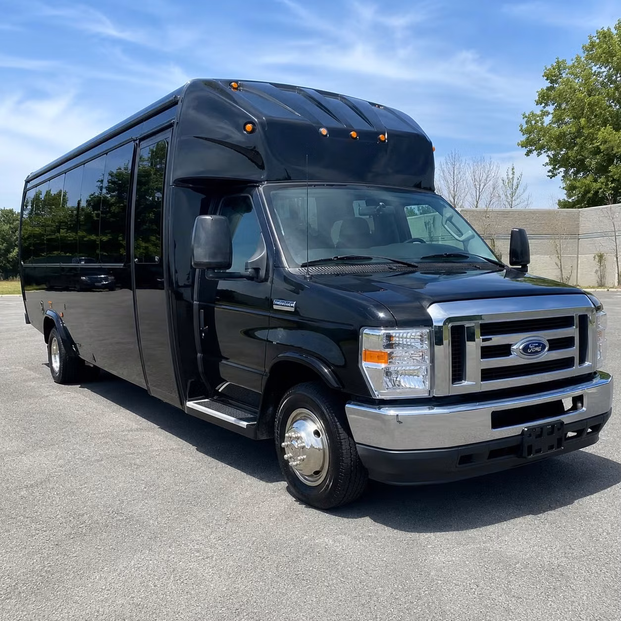 alexandria party buses with the amenities your prom group will love