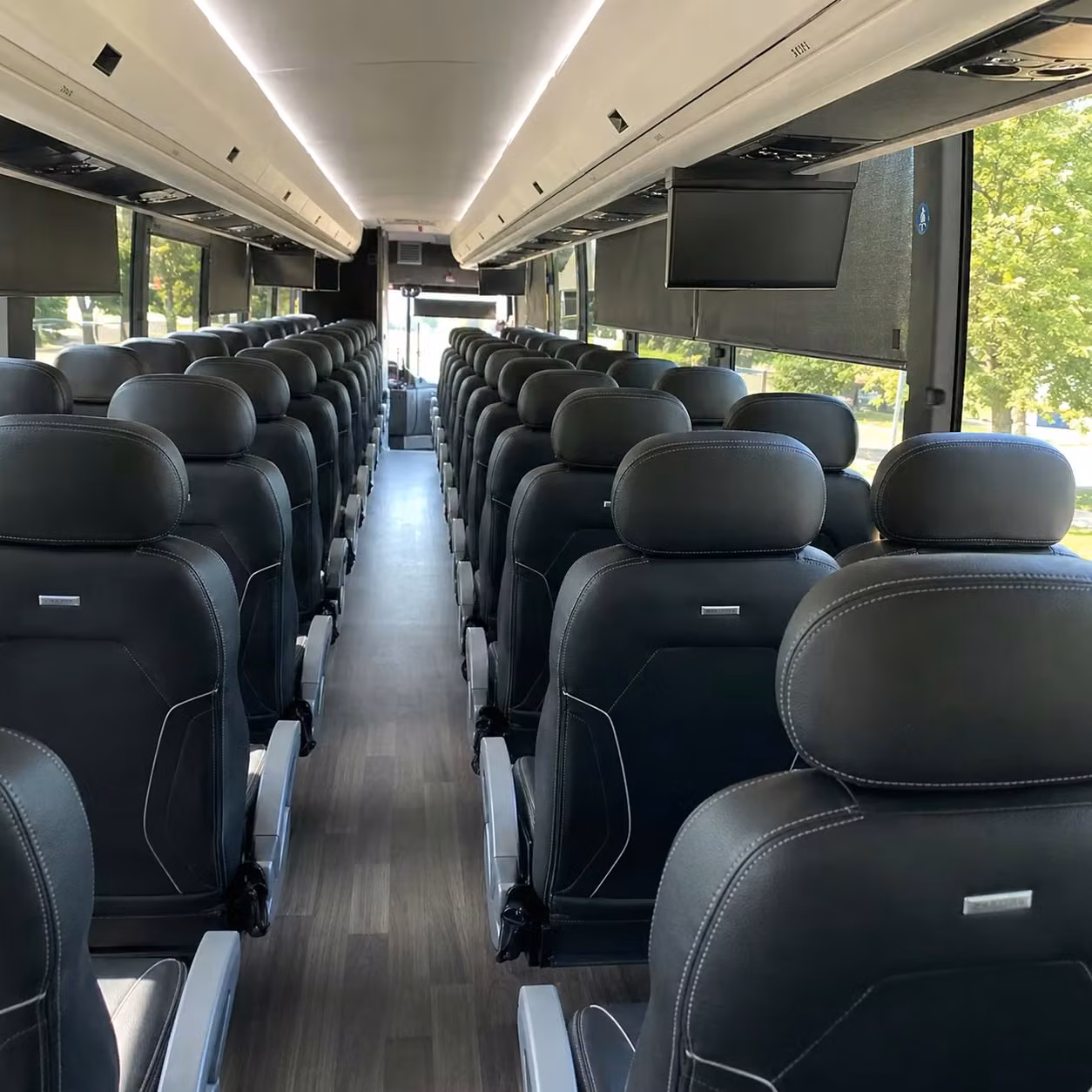 charter buses for ceremonies and receptions at alexandria s most beloved venues
