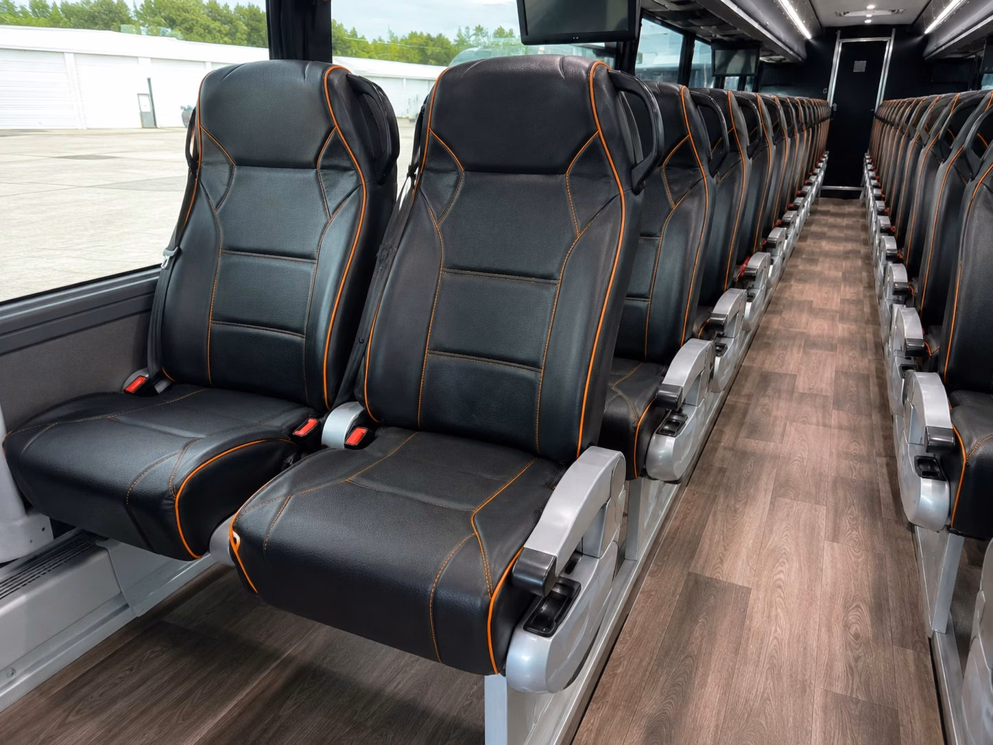 game day charter bus rentals to capital one arena for capitals and wizards games
