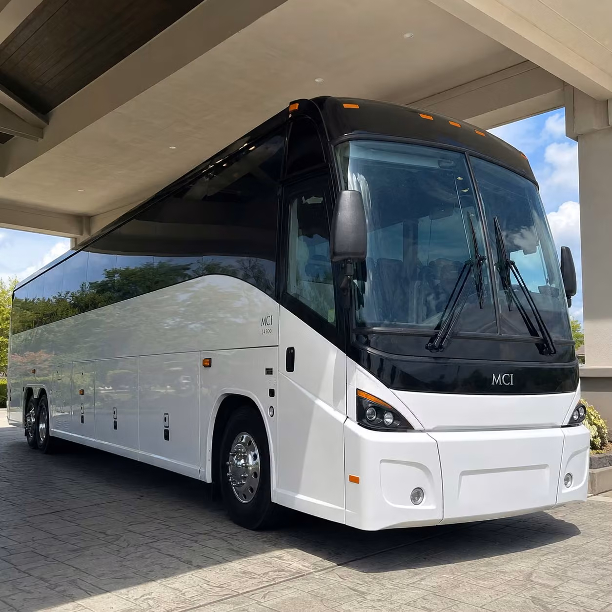 you can find and book employee transportation in alexandria and any nearby city